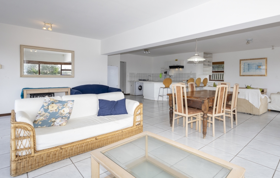 8 Bedroom Property for Sale in West Beach Eastern Cape